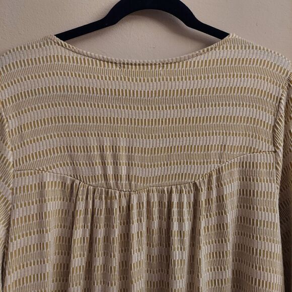 89TH & MADISON Hi/Low Striped 3/4" Sleeve Top - Picture 6 of 11